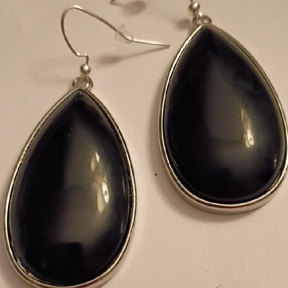 Chic Black and Silver Teardrop Earrings